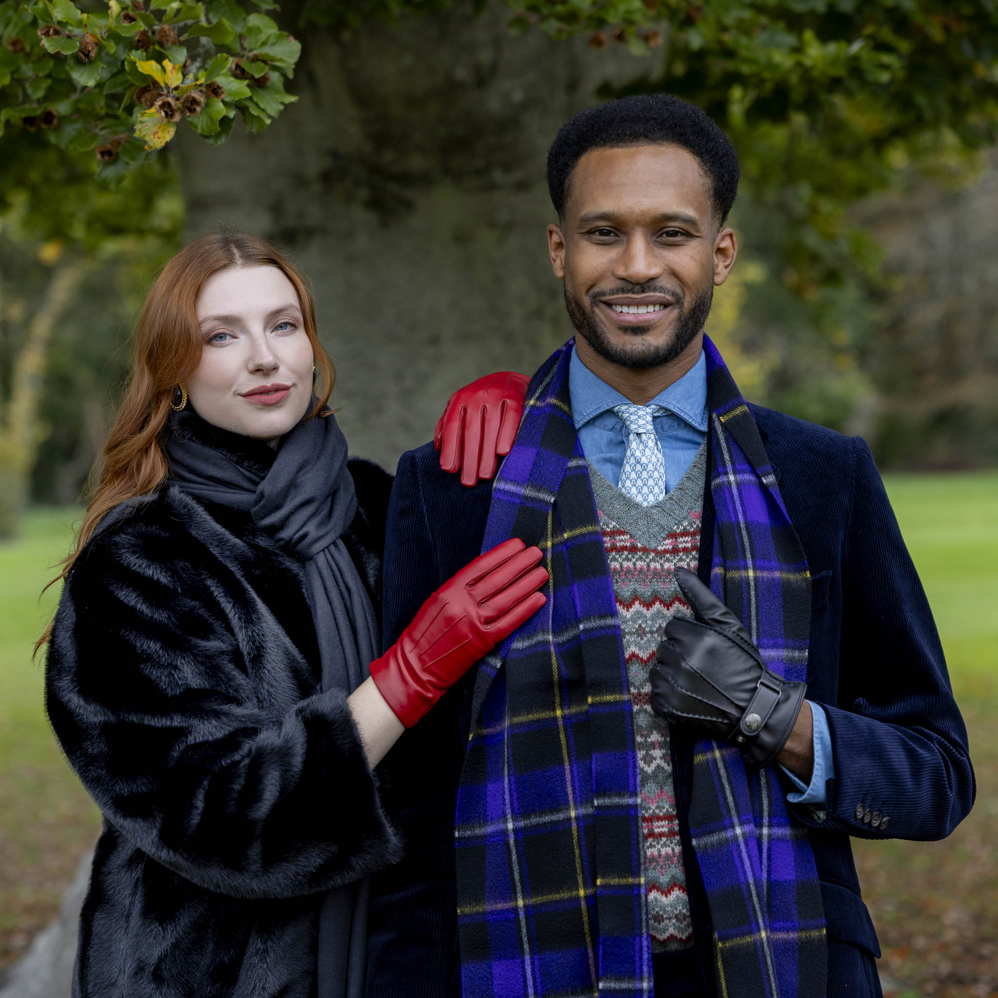 Heritage Bold Check Cashmere Scarf with Tassels and Gift Box | Dents