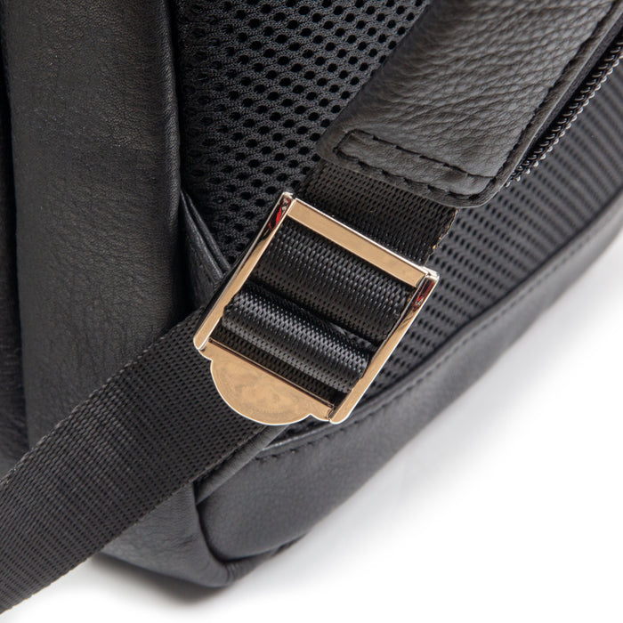 black zip clasp black leather backpack The (Leather) laptop sleeve The Educator Leather Business Backpack