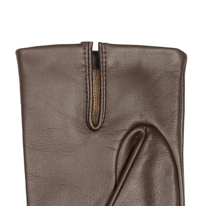 Men's touchscreen cashmere-lined leather gloves in brown - close up of the vent