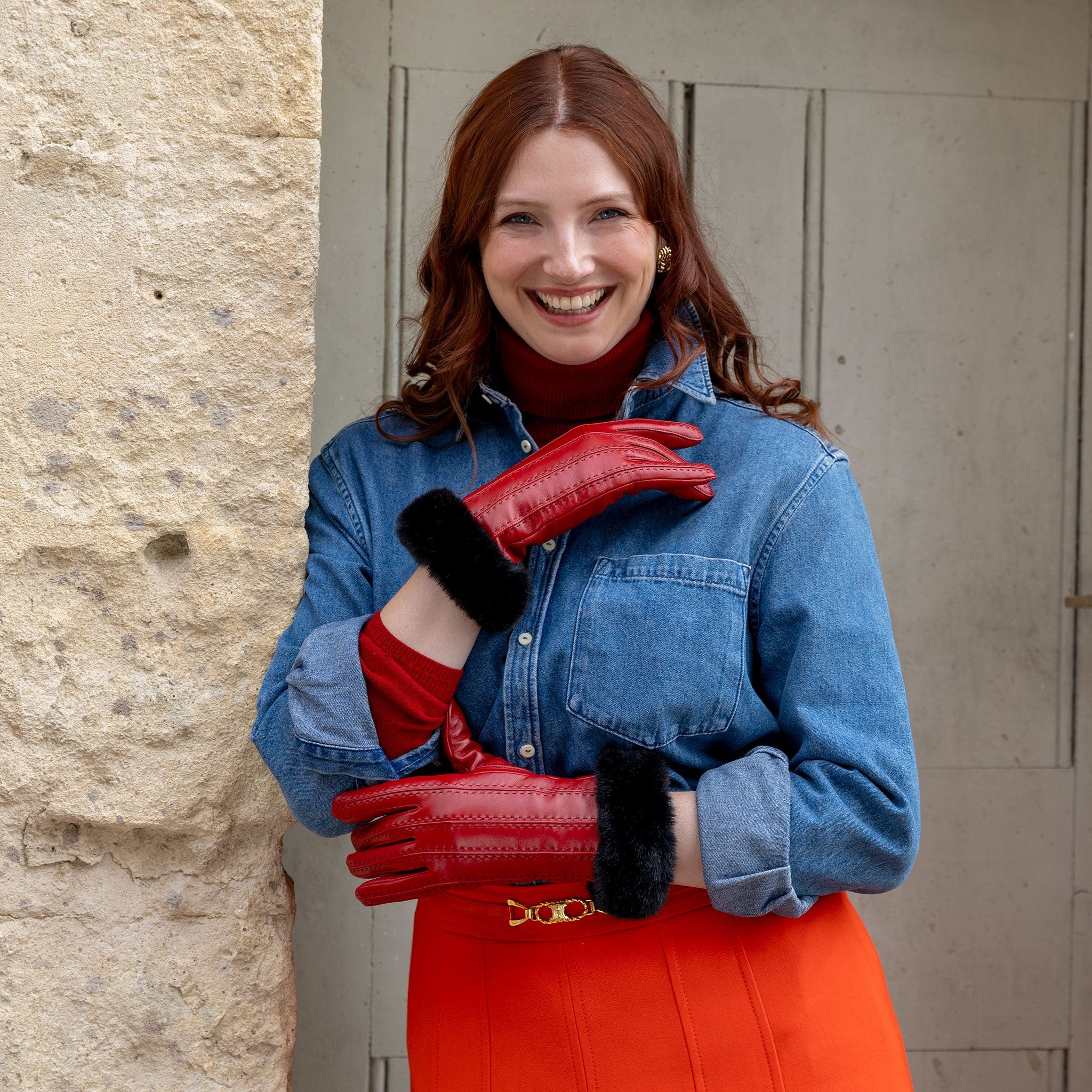 Women's Faux Fur-Lined Leather Gloves with Stitch Detail and Faux