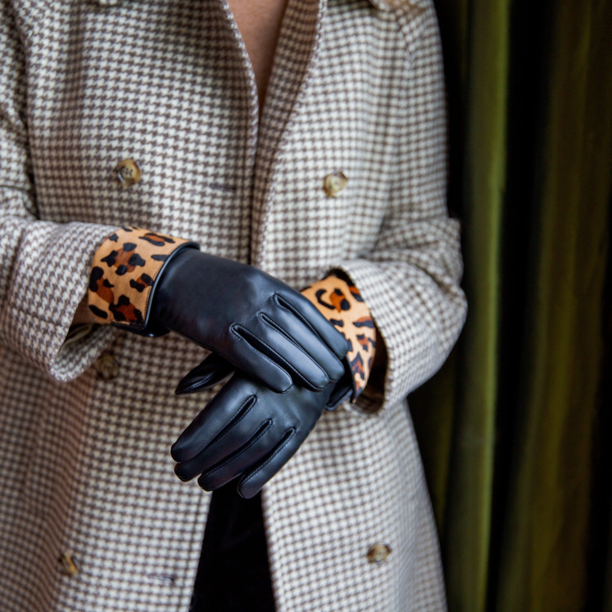 Women's Lined Leather Gloves with Ponyskin Leopard Print