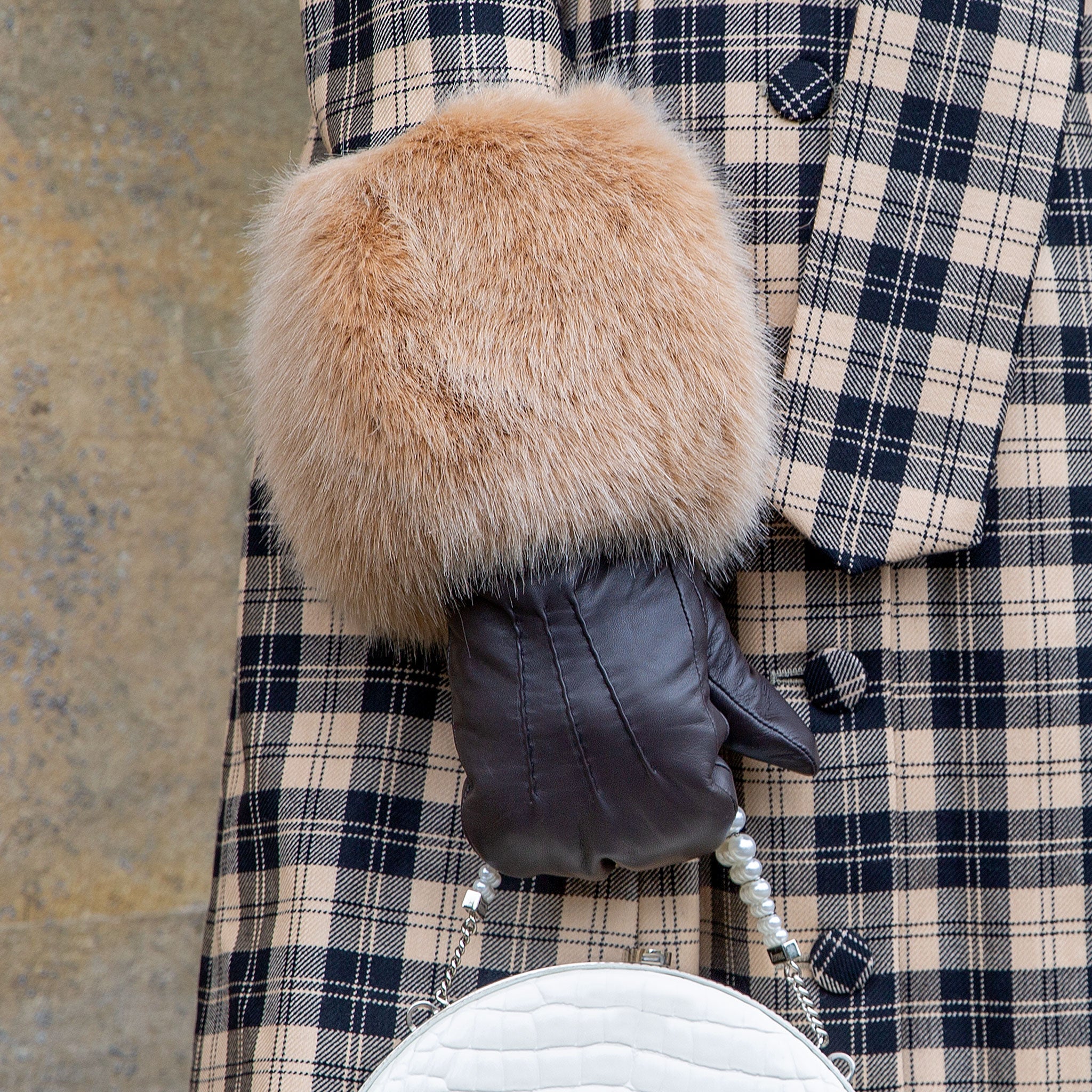 Womens leather mittens fur lined discount