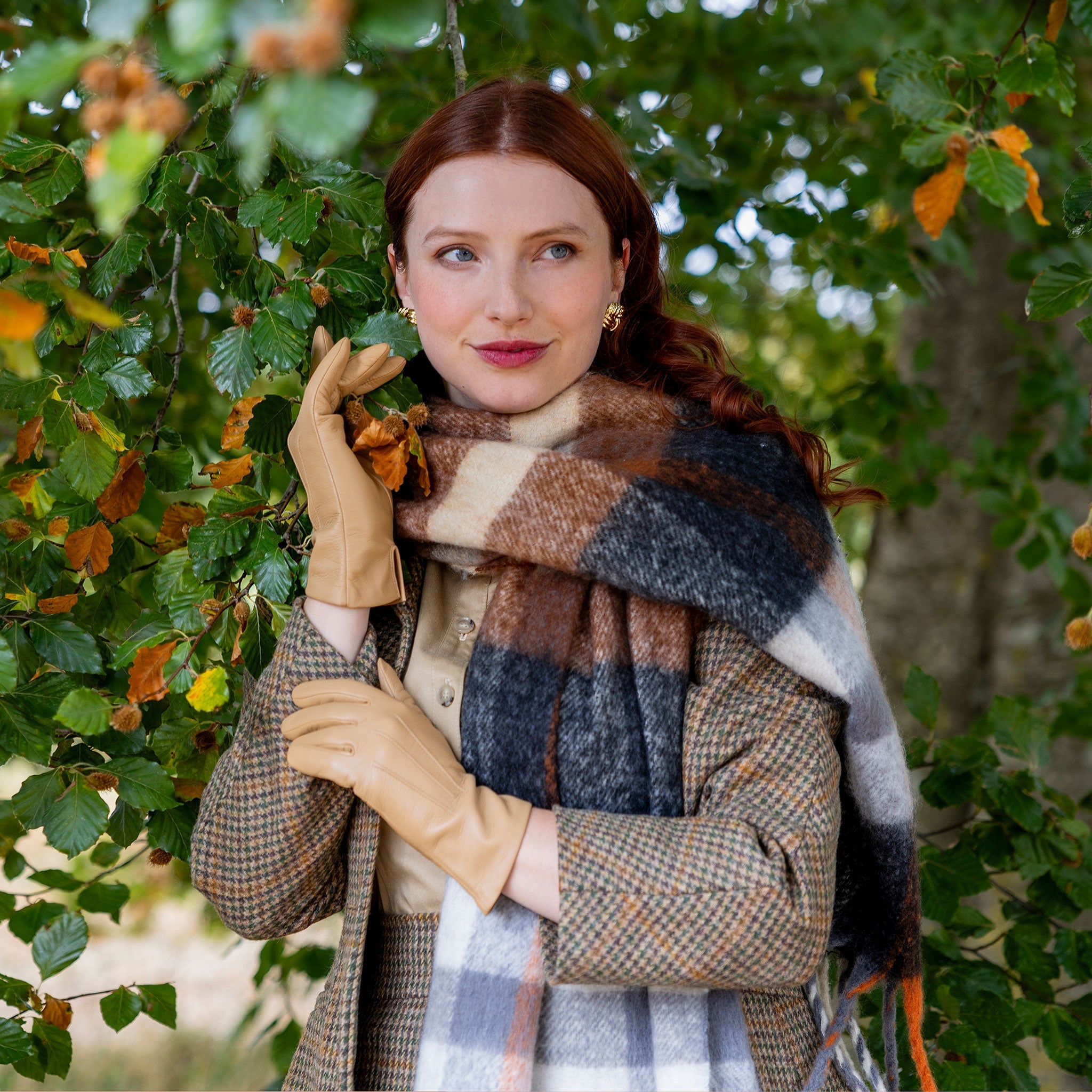 Felicity | Women's Touchscreen Leather Gloves with Bow Detail | Dents